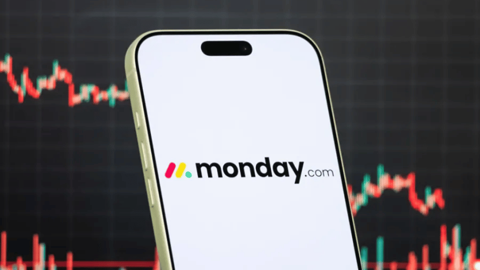 Humans Out, Bots In: Monday.com Cuts Hundreds of Workers to Fund AI Push